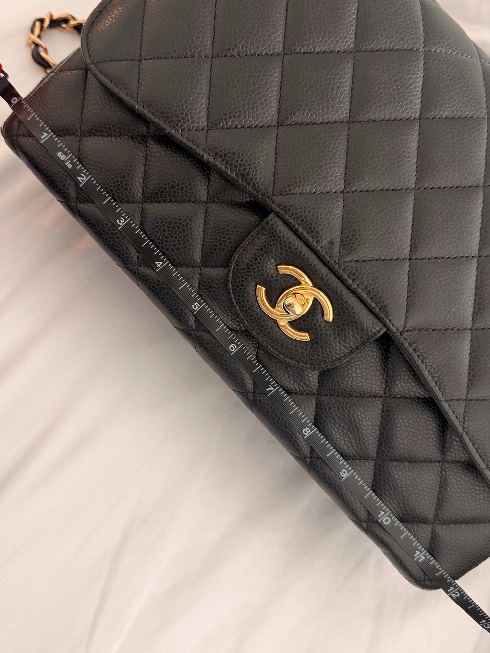 CHANEL Black Quilted Shoulder Bag with Gold Hardware - Picture 10 of 12